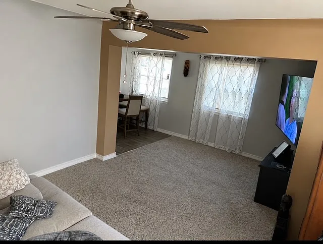 25501 Pembroke Ave — Photo 8