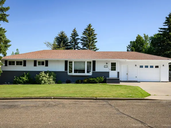 216 Coulee Dr, Washburn, ND 58577