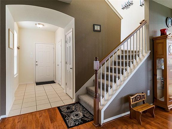 4th image of 10537 Bolivar Dr