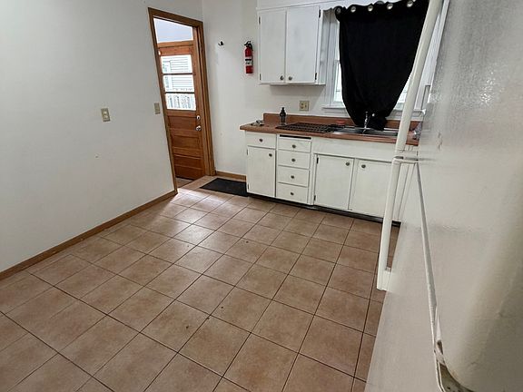 2nd image of 323 N 35th St