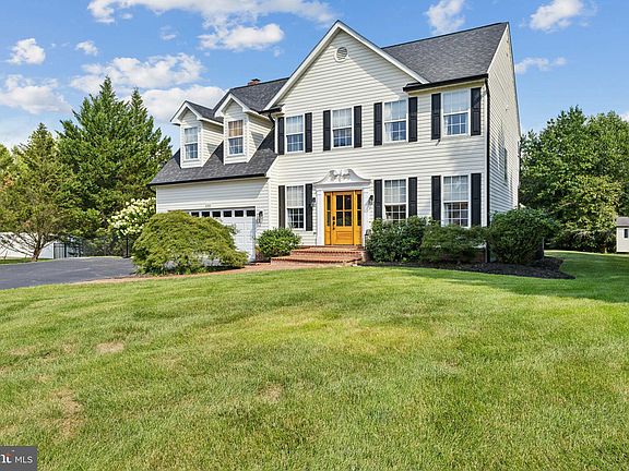 2nd image of 1020 Wales Dr