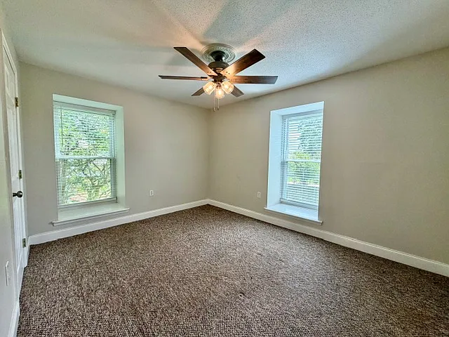 212 Omega St #D — Photo 3