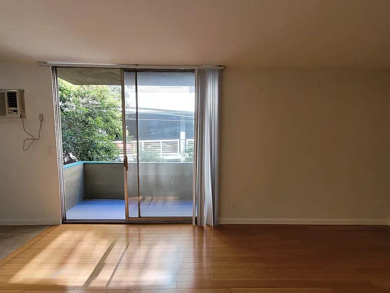 The Alexa Apartments — Photo 17