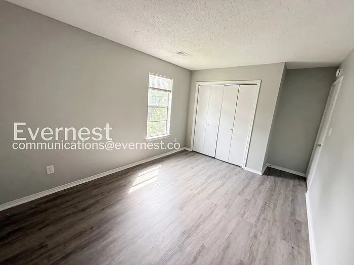 2201 Pentland Dr — Photo 3