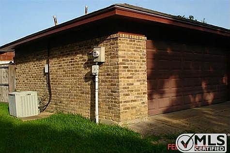 4th image of 12931 Whispering Hills Dr