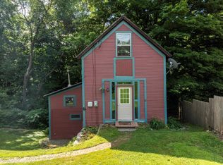 18-20 Bellows Falls Rd, Putney, VT 05346