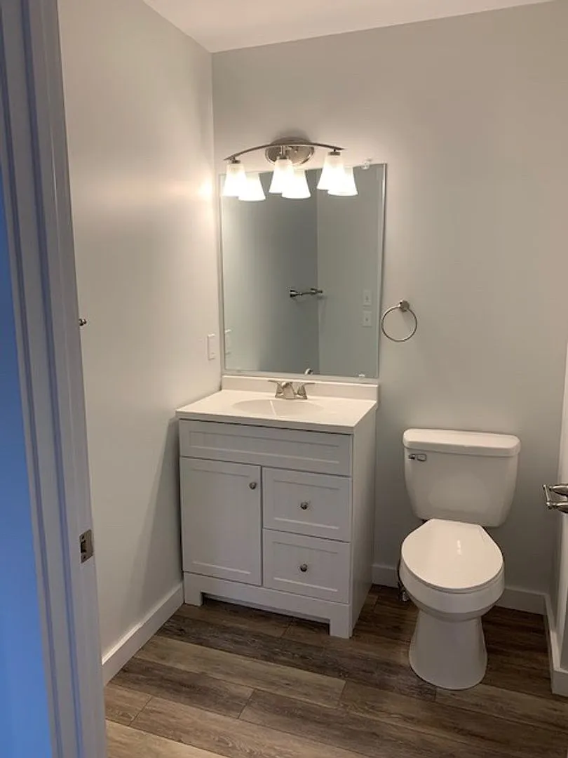 221 Bridge Street — Photo 3