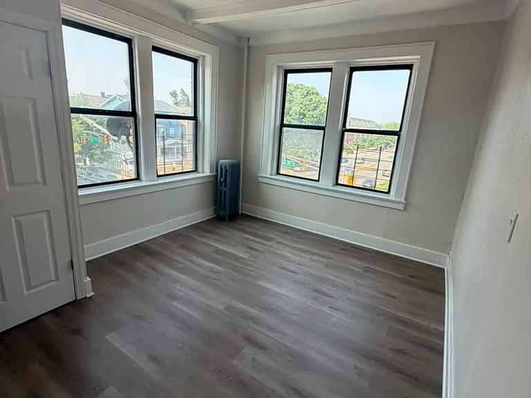 329 Park Ave #8 — Photo 10