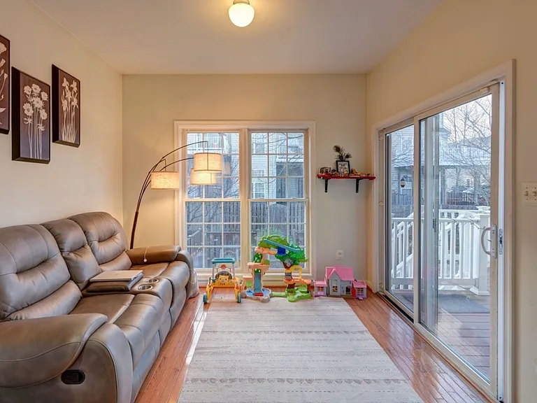 8827 Montjoy Pl — Photo 8