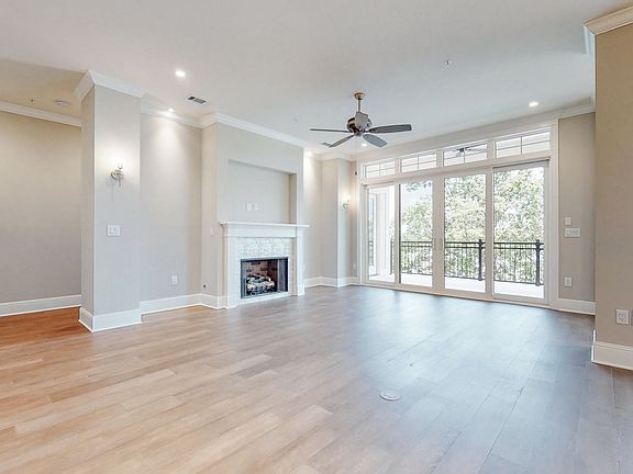 5th image of 1024 Club View Dr #D102