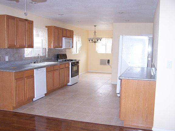 kitchen and breakfast area