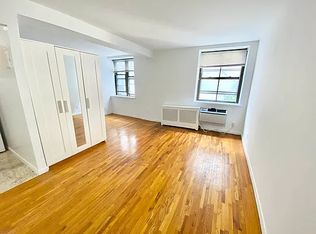 135 Charles St APT LC, New York, NY 10014