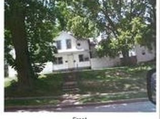 1120 Iowa St, Davenport, IA 52803