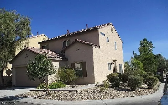 3 bed, 2.5 bath, 1394 sqft, $1,850 — Photo 2