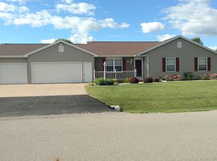 W5572 Ryan St, APPLETON, WI 54915