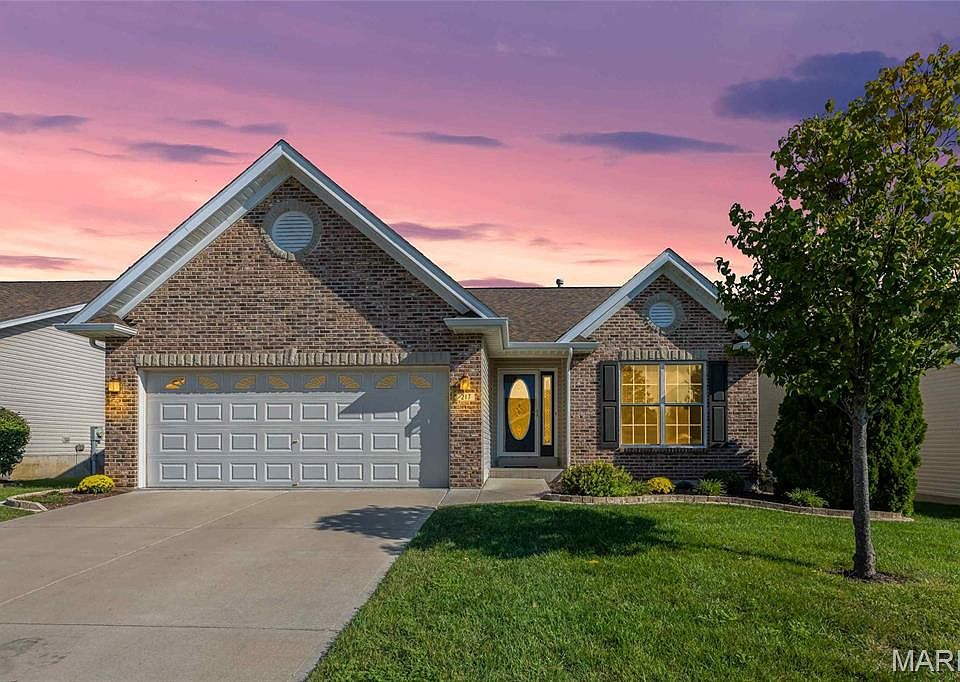 1st image of 217 Crystal Ridge Dr