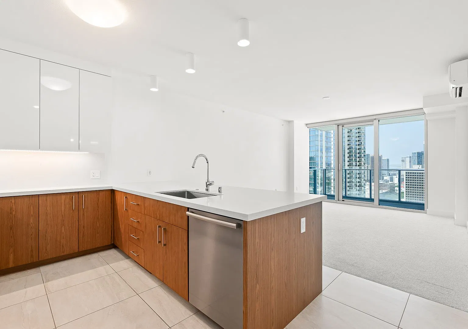 Modern 1-Bedroom at Azure Ala Moana — Photo 1