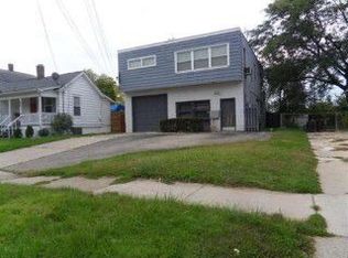 921 Oliver Ave, Aurora, IL 60506