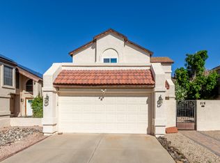 518 E Kerry Ln, Phoenix, AZ 85024