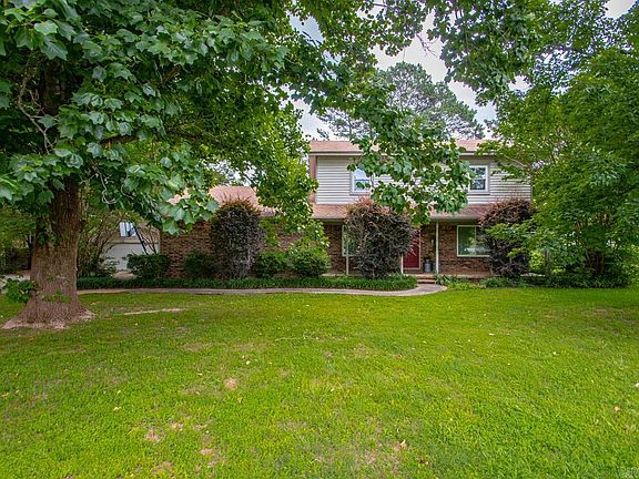 3rd image of 1220 Pine Forest Dr