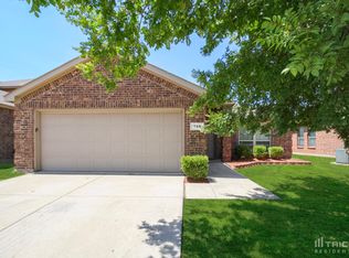 713 Partridge Dr, Aubrey, TX 76227