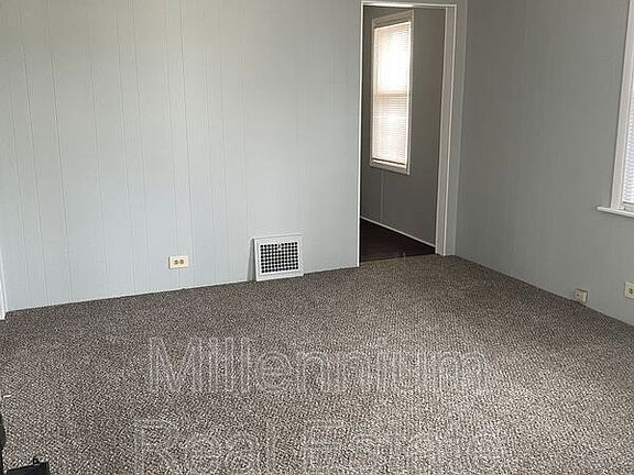 2nd image of 34 E Yale Ave