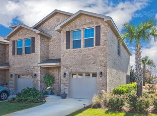 8839 Brown Pelican Cir, Navarre, FL 32566