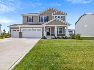9667 Tradewind Pl, Cedar Lake, IN 46303