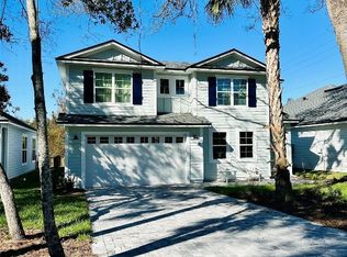 707 S 6th St, Fernandina Beach, FL 32034