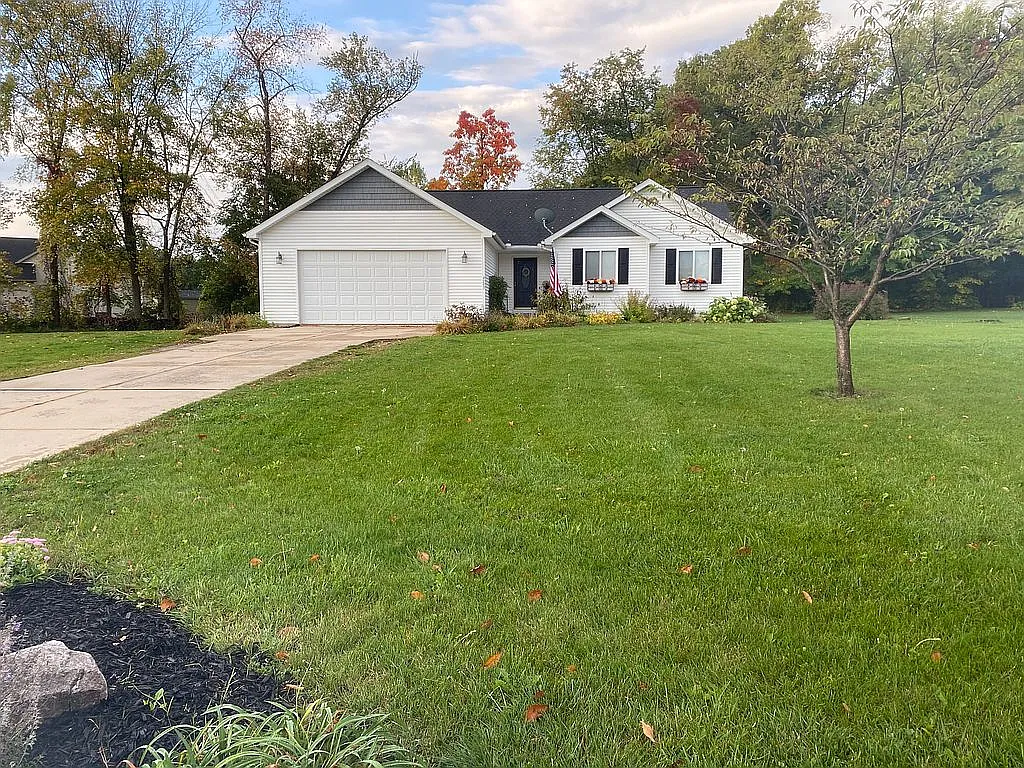 4793 Hidden Hills Cir photo 1