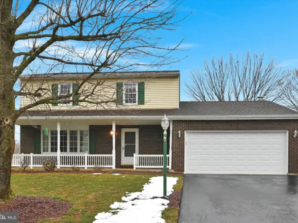 39 Kingston Dr, Palmyra, PA 17078