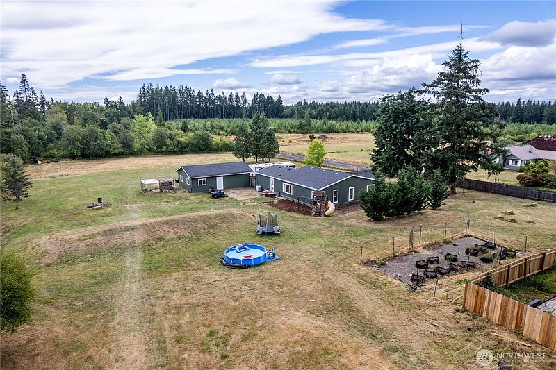 3rd image of 172 Fluckinger Road