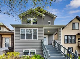 6834 13th St, Berwyn, IL 60402