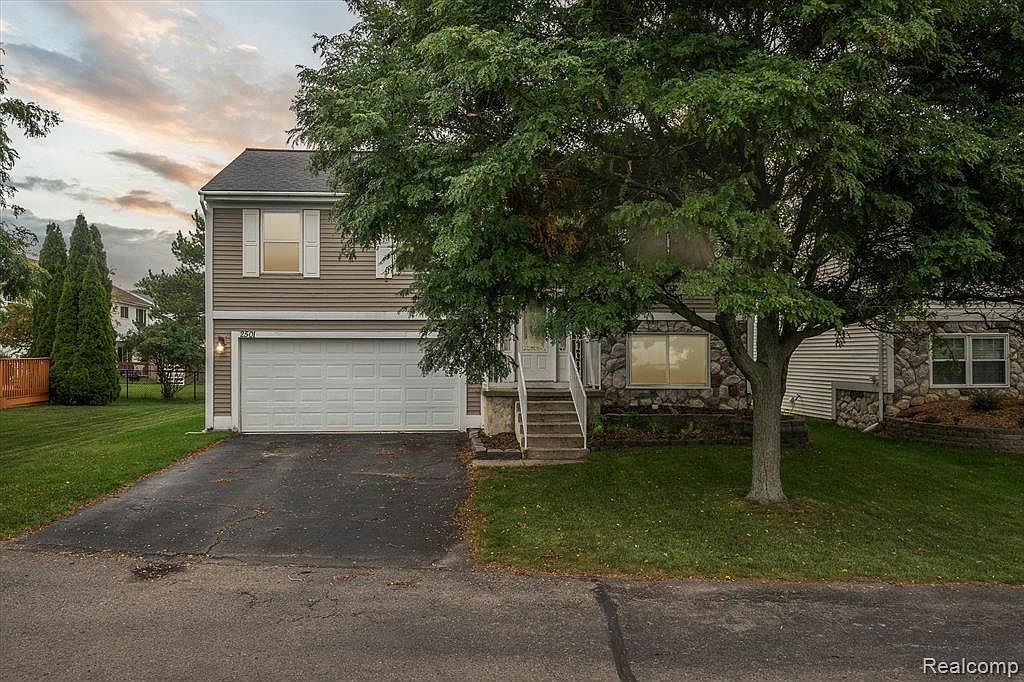 2501 Eardman Ct, Westland, MI 48186 Zillow