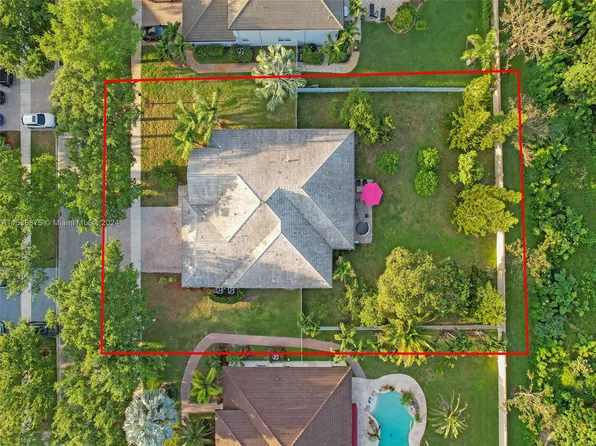 4808 Tropicana Ave, Fort Lauderdale, FL 33330