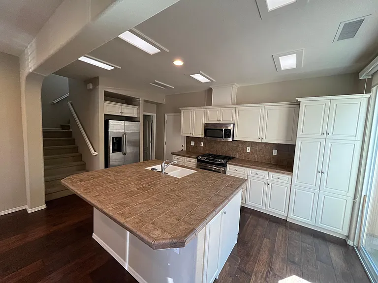 3848 Moody Ln — Photo 1