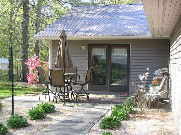 Nice spot for coffee or grilling