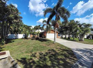 1444 1st St SW, Largo, FL 33770