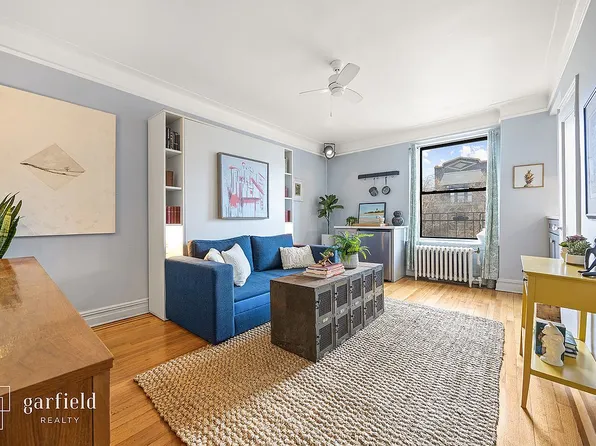 300 8th Ave APT 4D, Brooklyn, NY 11215