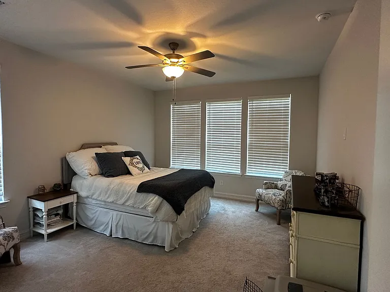 2616 Melrose Dr — Photo 28
