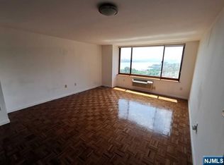 100 Old Palisade Rd APT 1106, Fort Lee, NJ 07024