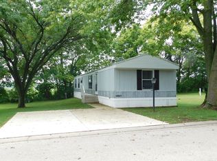 117 Vista Dr, Freeport, IL 61032