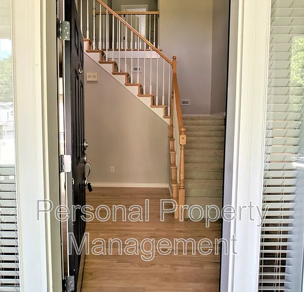 17409 NE 32nd St — Photo 3