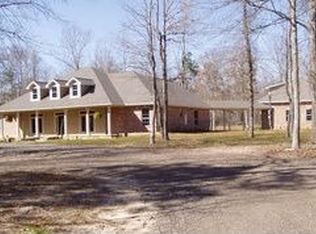 5369 Country Club Rd E, Longview, TX 75602