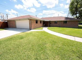 8419 Dover St, Houston, TX 77061