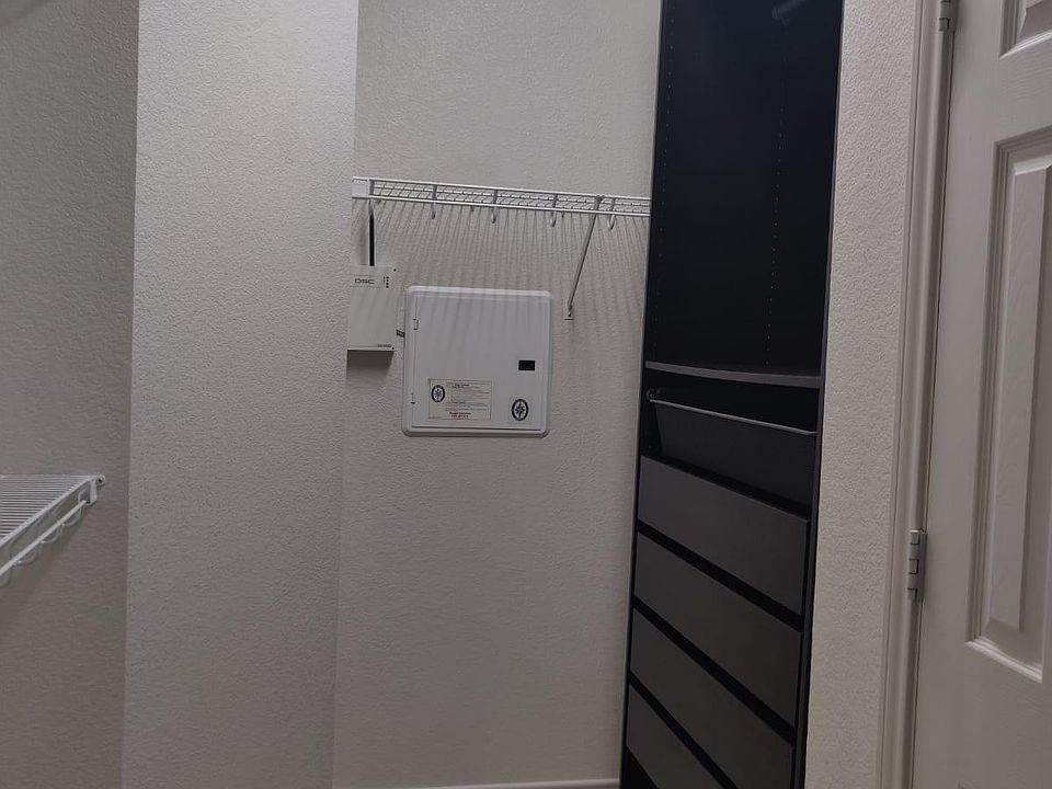 2nd image of 2708 Safe Harbor Dr