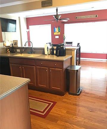 4th image of 1309 Village Views Dr
