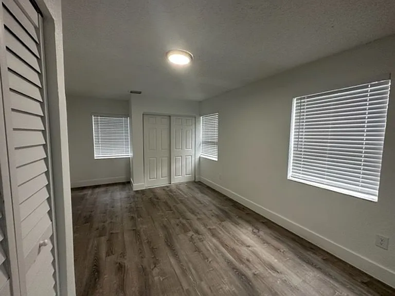 3315-3331 SW 15th Ave — Photo 41