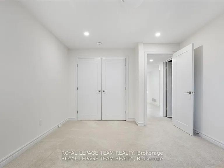 24 Seabert Dr — Photo 3