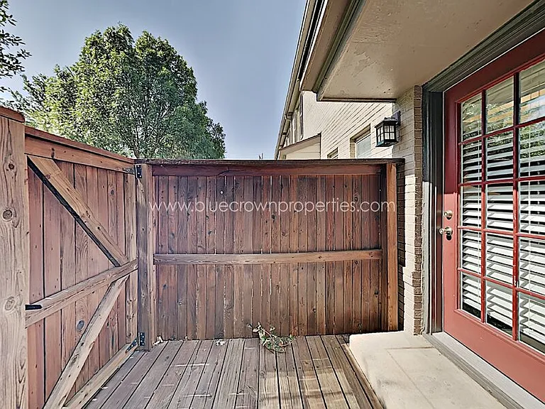 6491 Bordeaux Ave — Photo 18